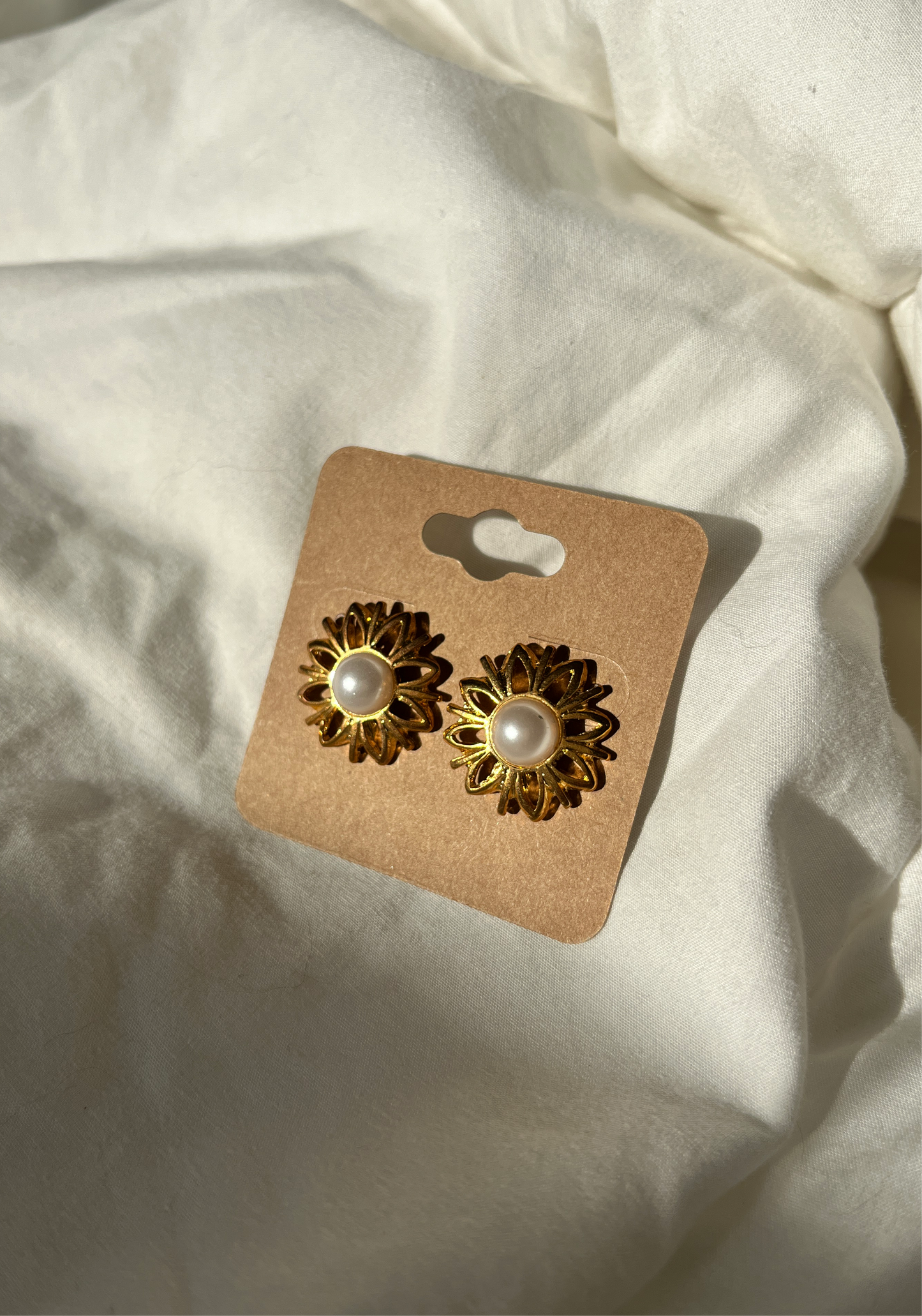 JANE stud earrings