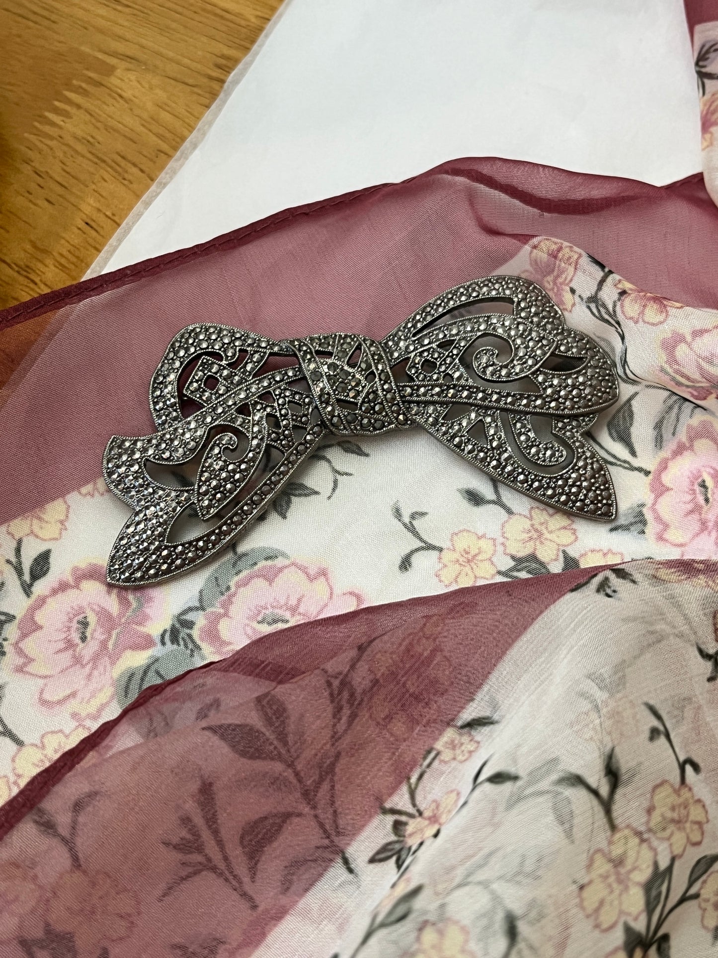 ELOISE brooch