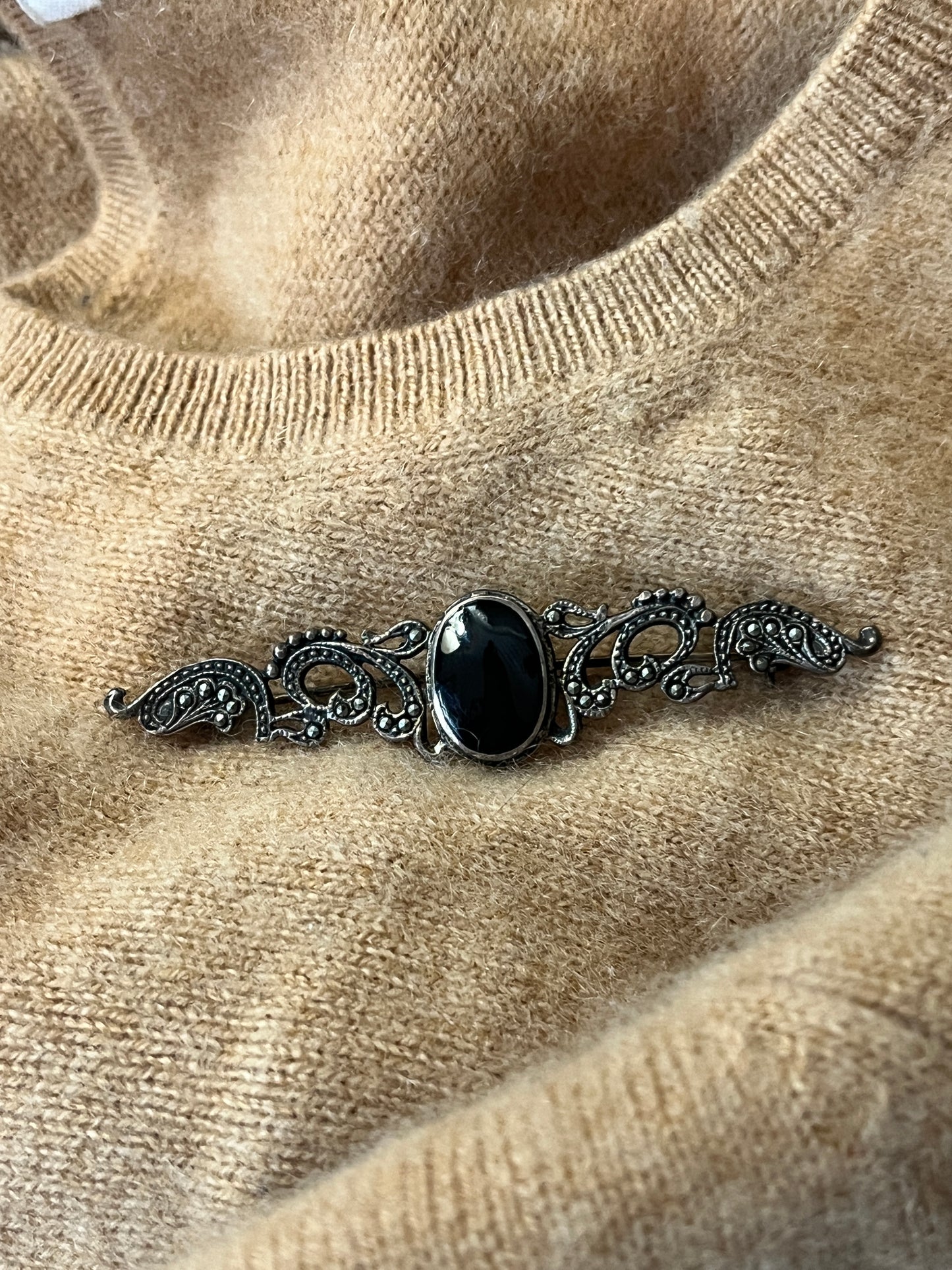MILLIE brooch