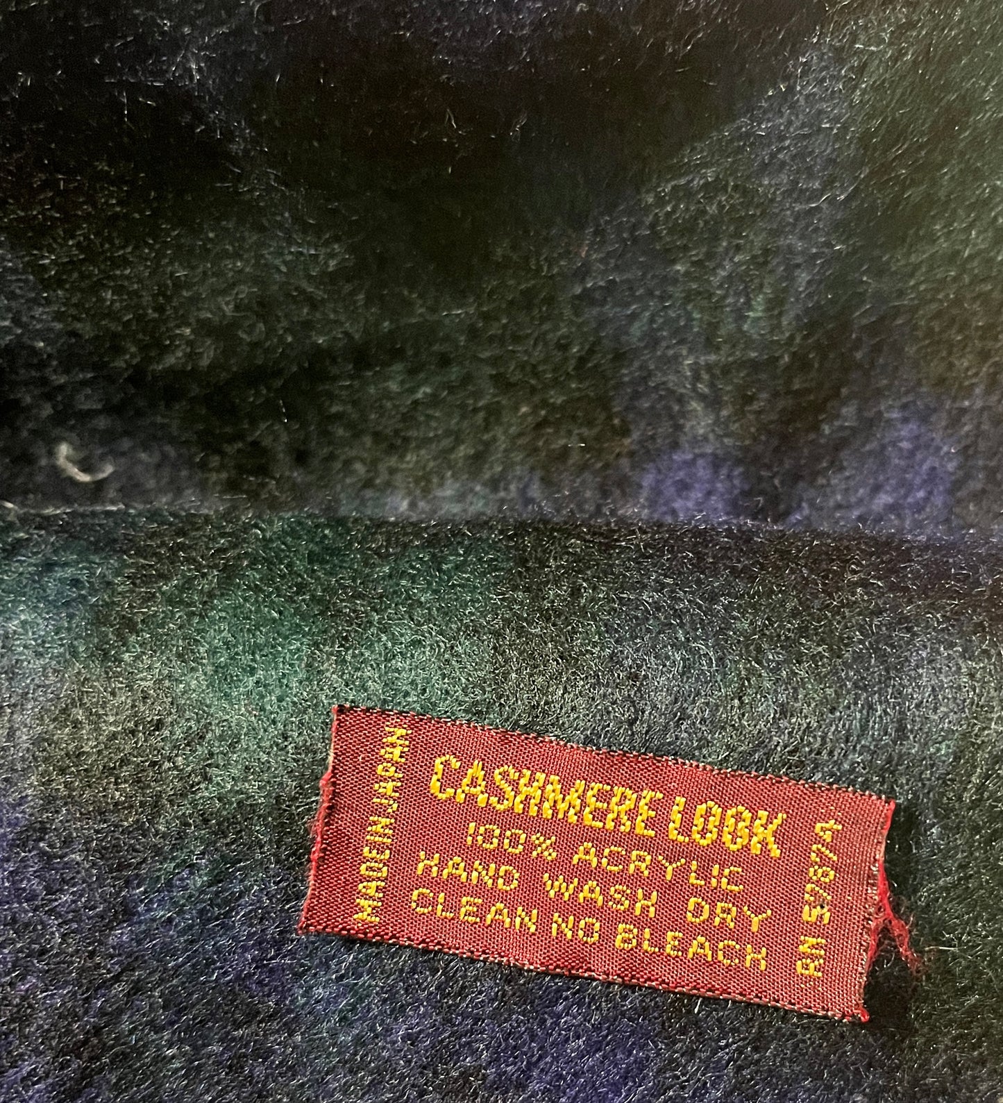 MAC scarf