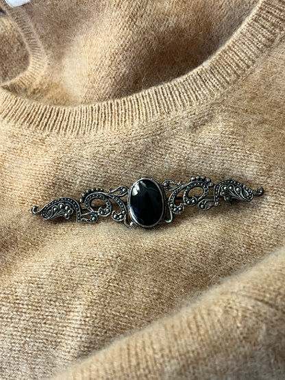 MILLIE brooch