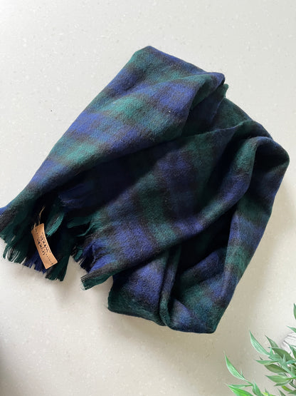 MAC scarf